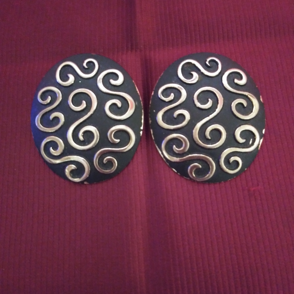 Black/with Gold earrings